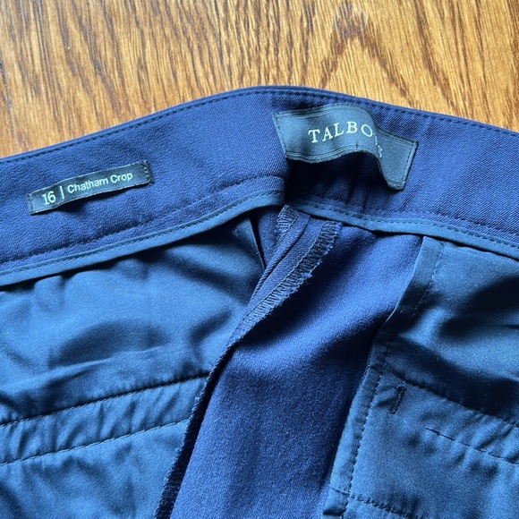 Navy blue stretch Chatham cropped pant with scalloped hem side zip 16 - Picture 5 of 8